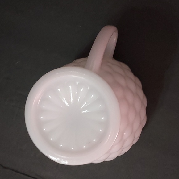 Milk Glass Creamer Pattern Bubbles EUC - Picture 7 of 7